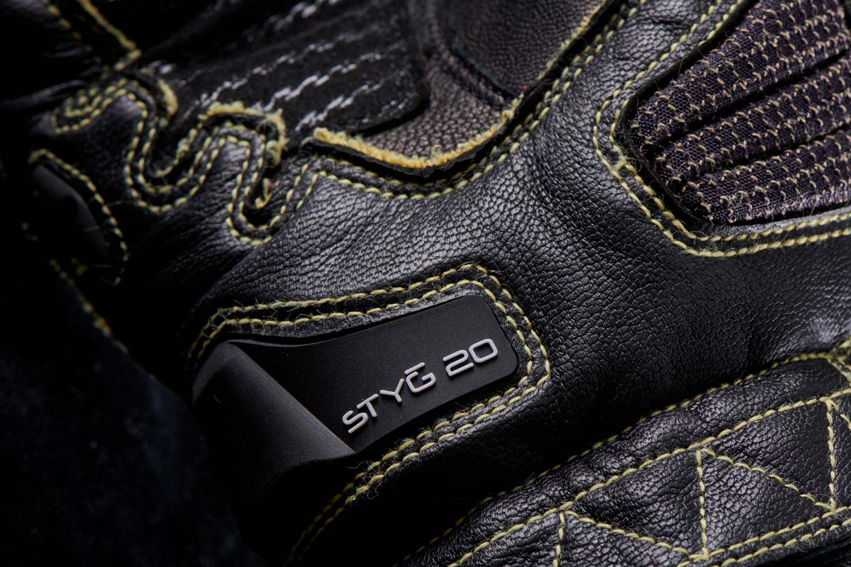 Gants Moto Furygan STYG20 X KEVLAR® Blanc - Noir — Certifié CE - LE PRATIQUE DU MOTARD