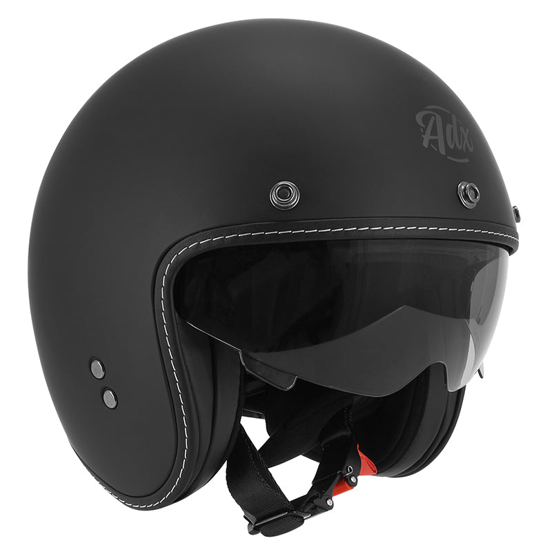 Casque jet ADX AJ400 Noir Mat — sans casquette, pare-soleil abaissé