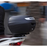 Top Case SHAD SH26 — Top Case Moto 26L Compact Urban - LE PRATIQUE DU MOTARD