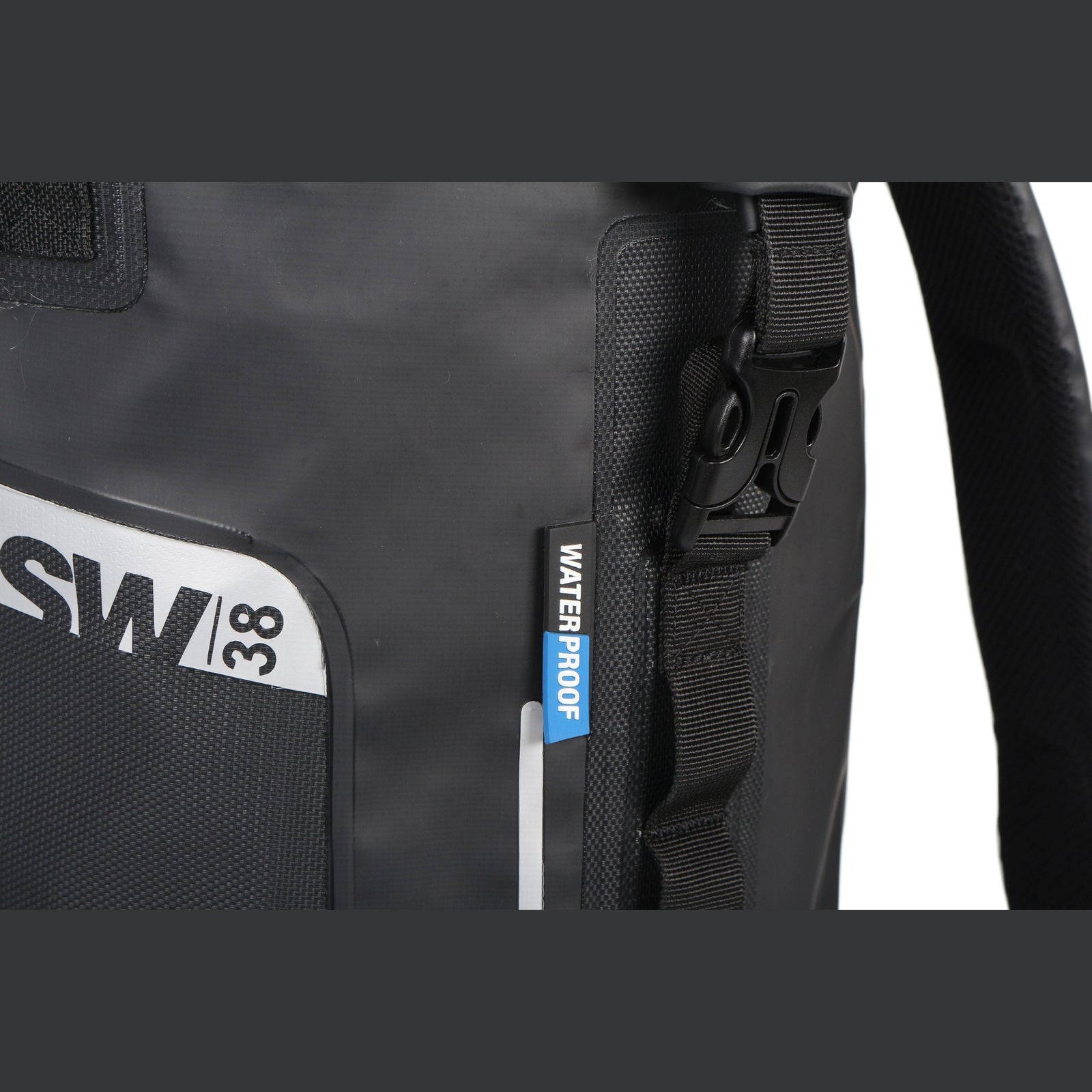 Balluchon Étanche SHAD SW38 — Sacoche Arrière Moto 38L - LE PRATIQUE DU MOTARD