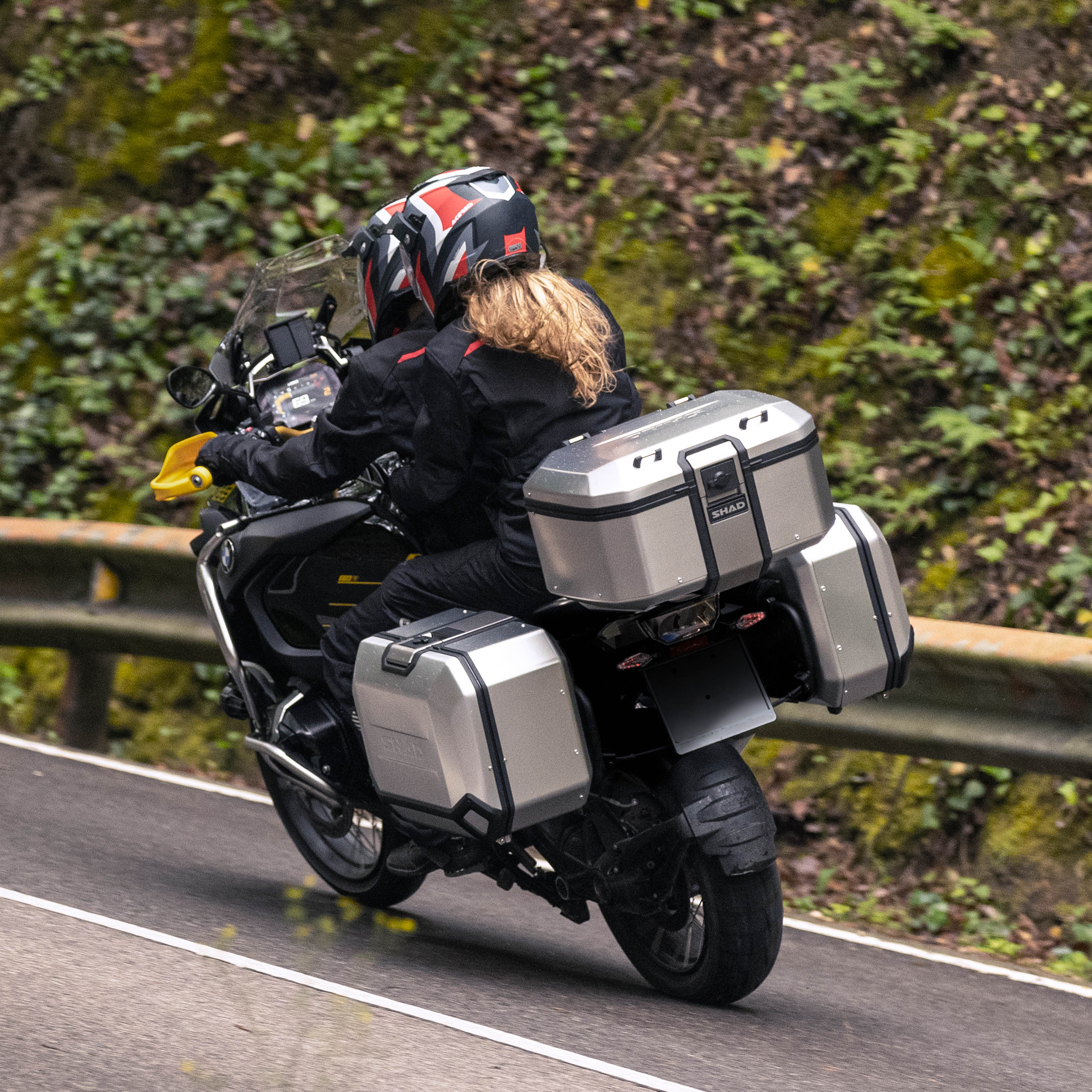 Valise Latérale Droite SHAD TR47R Terra — Sacoche Moto 47L Alu Trempé - LE PRATIQUE DU MOTARD