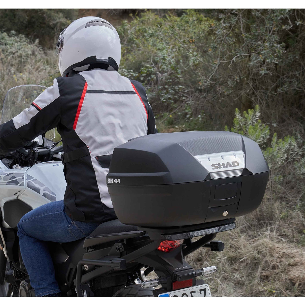Top Case SHAD SH44 — Top Case Moto 44L Grand Tourisme - LE PRATIQUE DU MOTARD