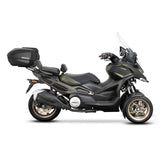 Fixation pour Top Case Kymco CV3 550/575 - LE PRATIQUE DU MOTARD