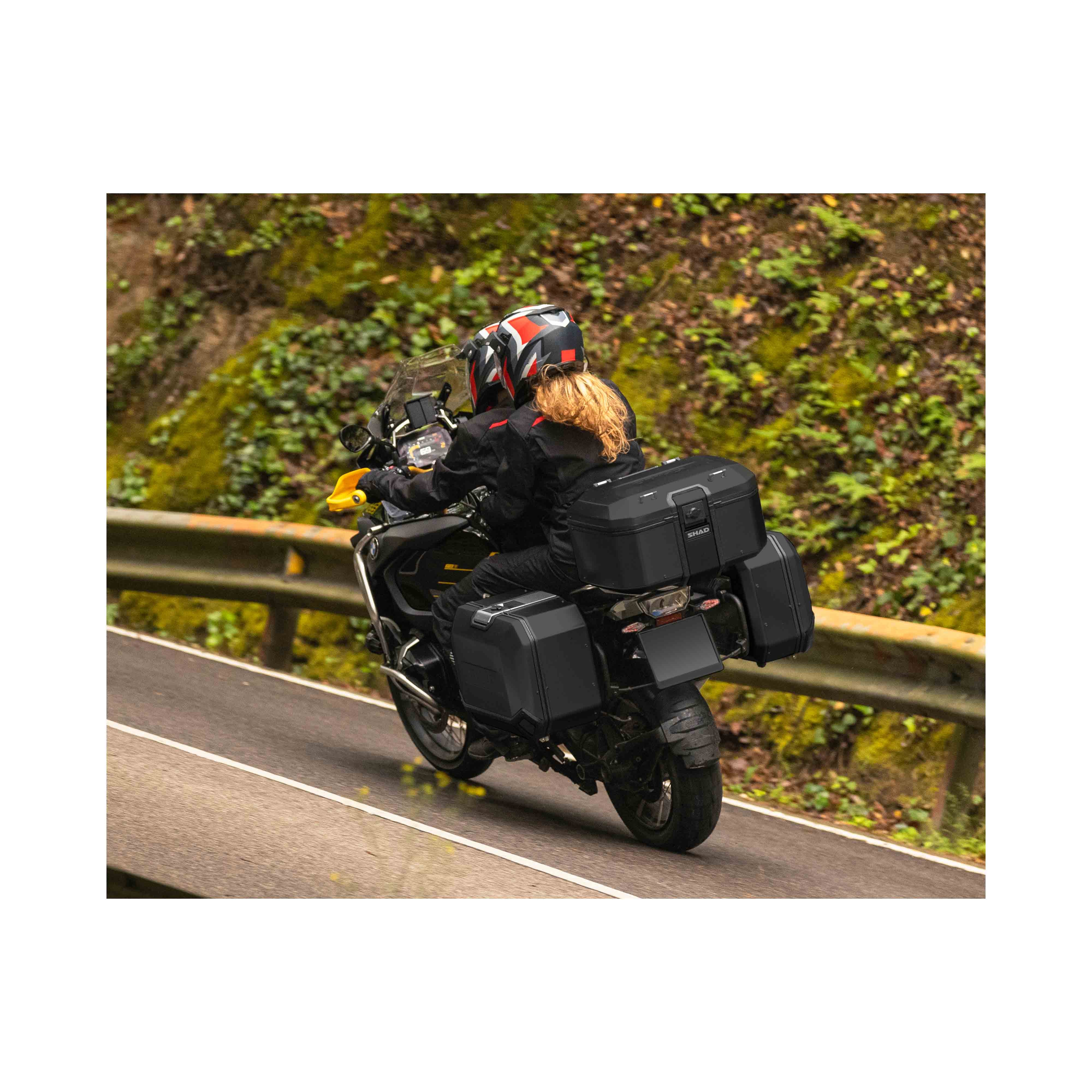 Top Case SHAD TR55 Terra Pure Black — Top Case Adventure 55L All Black - LE PRATIQUE DU MOTARD
