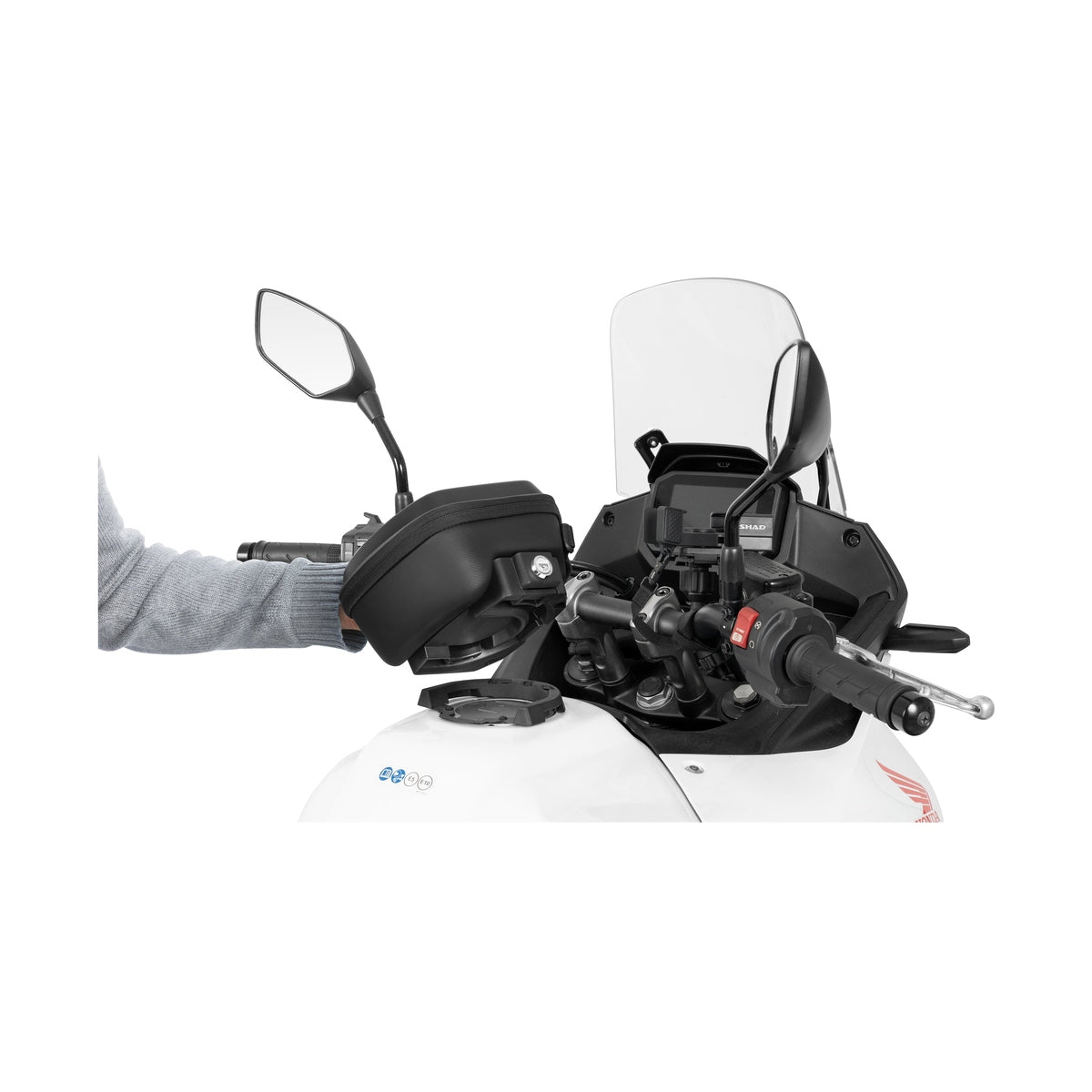 Fixation de Sacoche de Réservoir Click System Yamaha Tracer 9/GT - LE PRATIQUE DU MOTARD