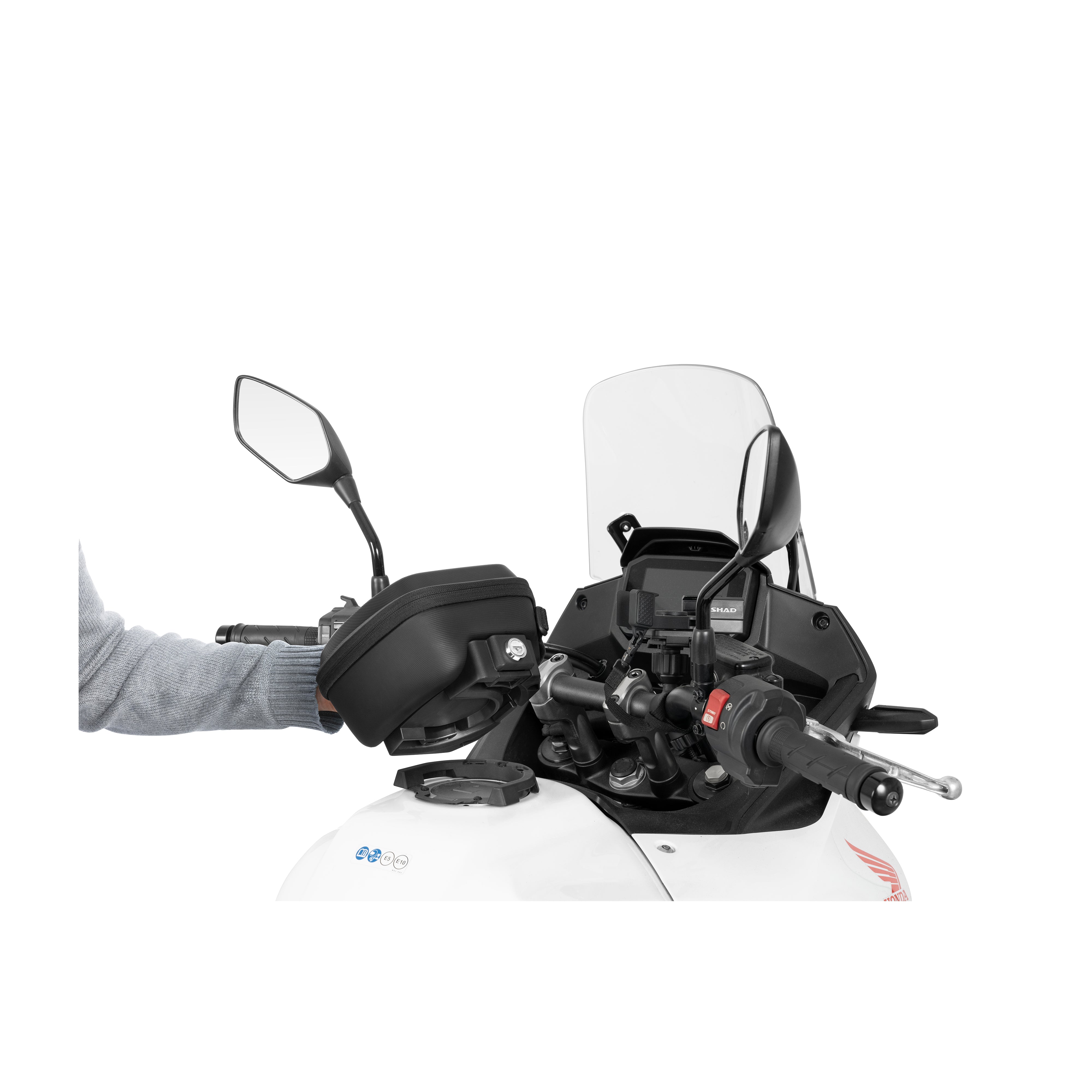 Fixation de Sacoche de Réservoir Click System Yamaha MT07 - LE PRATIQUE DU MOTARD