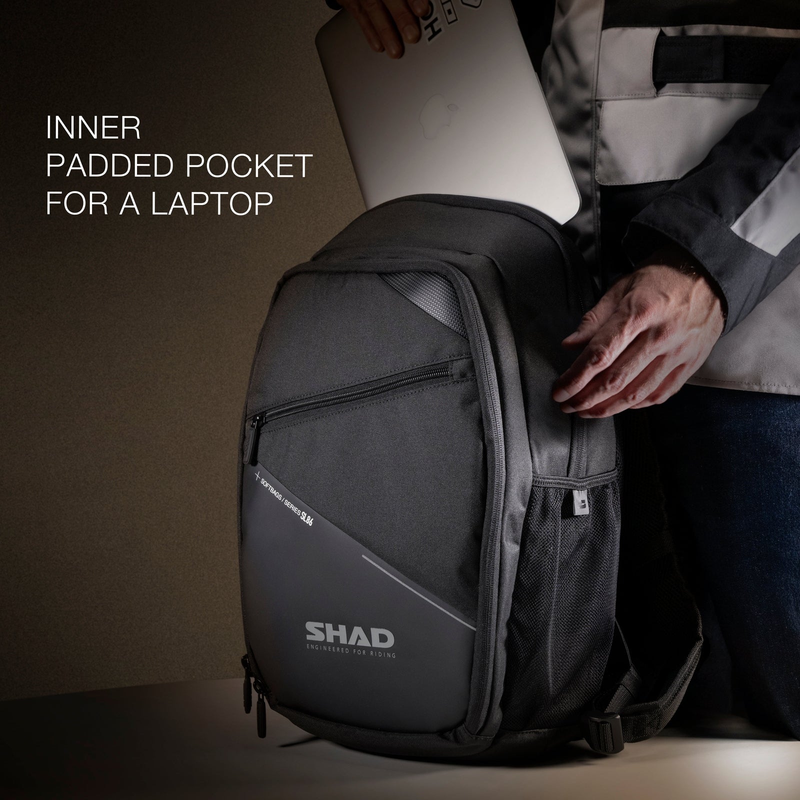Sac à Dos Moto SHAD SL86 — Sac à Dos 20L Moto - LE PRATIQUE DU MOTARD
