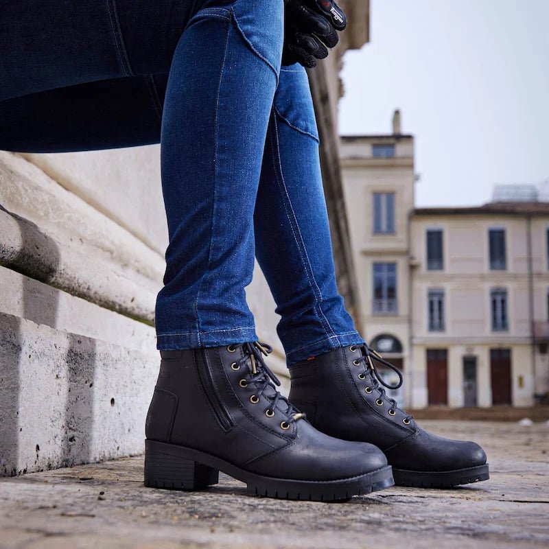 Chaussure moto femme pour gagner des cm | Janis Lady™ Furygan - LE PRATIQUE DU MOTARD