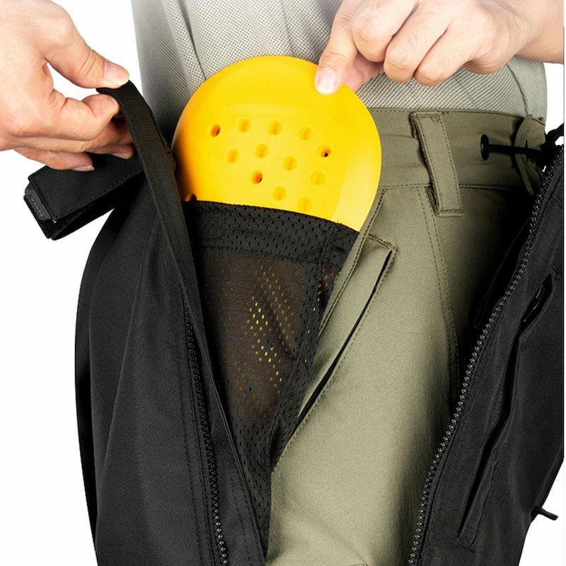 Surpantalon moto femme — zip latéral, étanche, CE2 | BORÉALE™ - LE PRATIQUE DU MOTARD