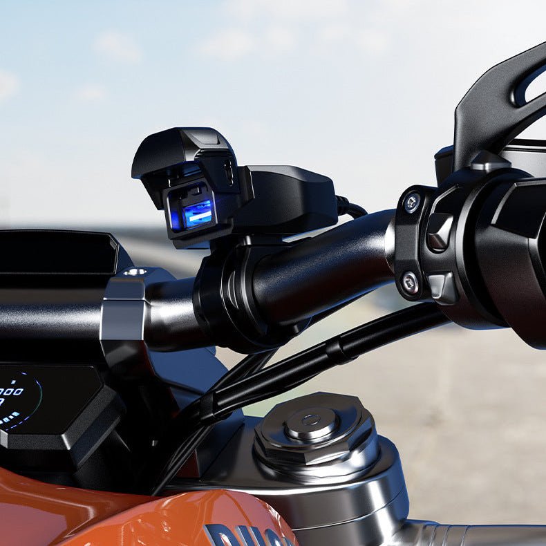 Chargeur USB - C Fast Charge 36W Étanche pour Moto et Scooter - LE PRATIQUE DU MOTARD