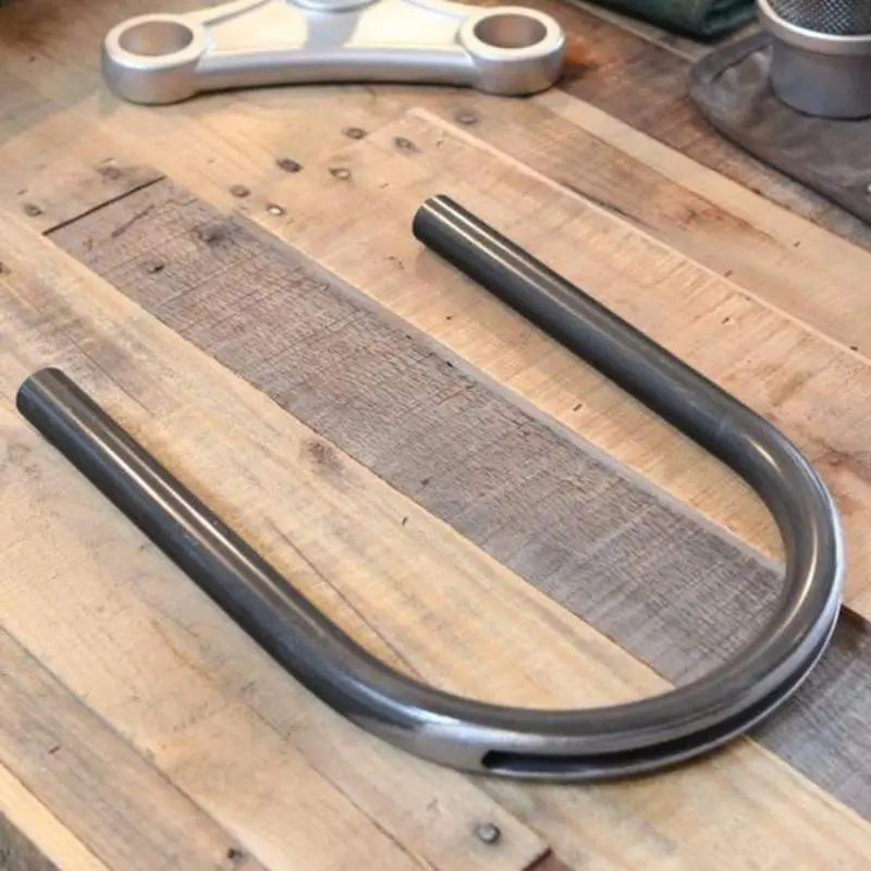 Boucle arriere cafe racer - 195mm + éclairage LED Le Pratique du Motard