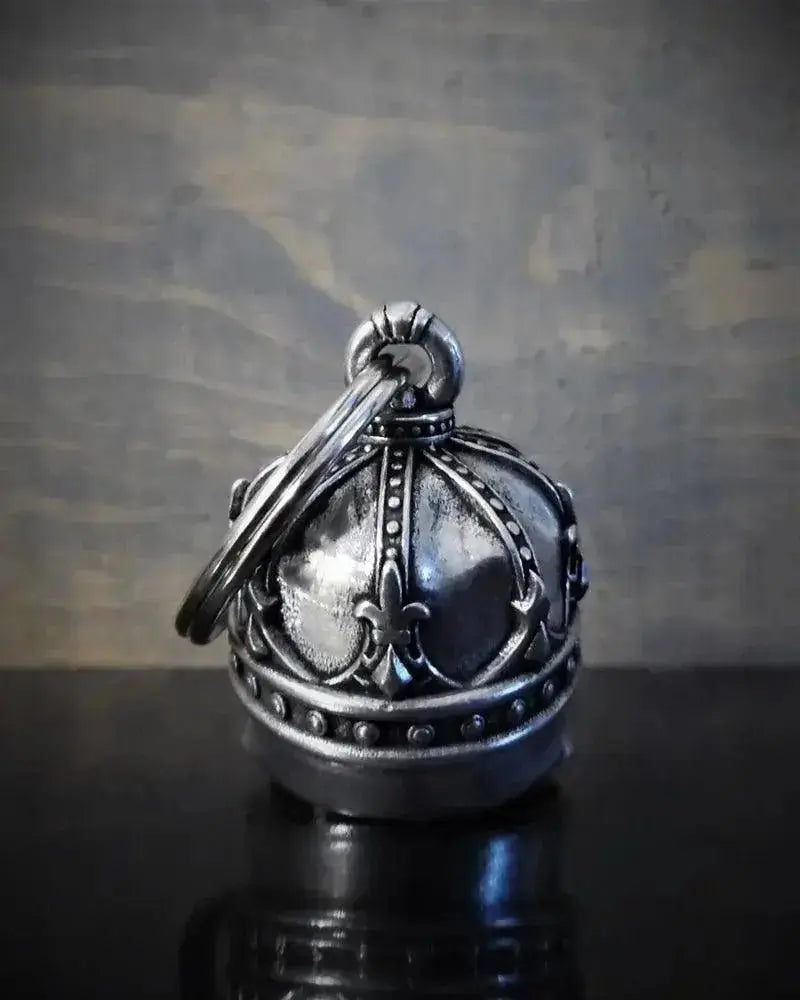 Cloche de moto unique "Cloche de diamant du crâne du roi" - Le Pratique du Motard