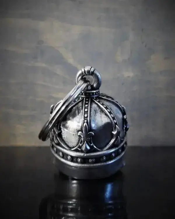 Cloche de moto unique "crâne du roi" - Le Pratique du Motard