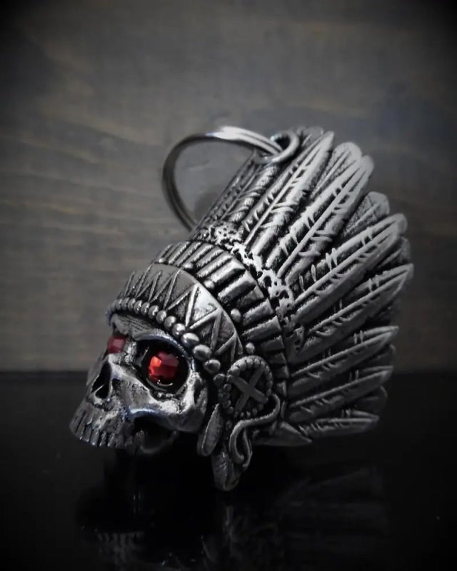Cloche de moto unique "Crâne indien + diamant" - Le Pratique du Motard