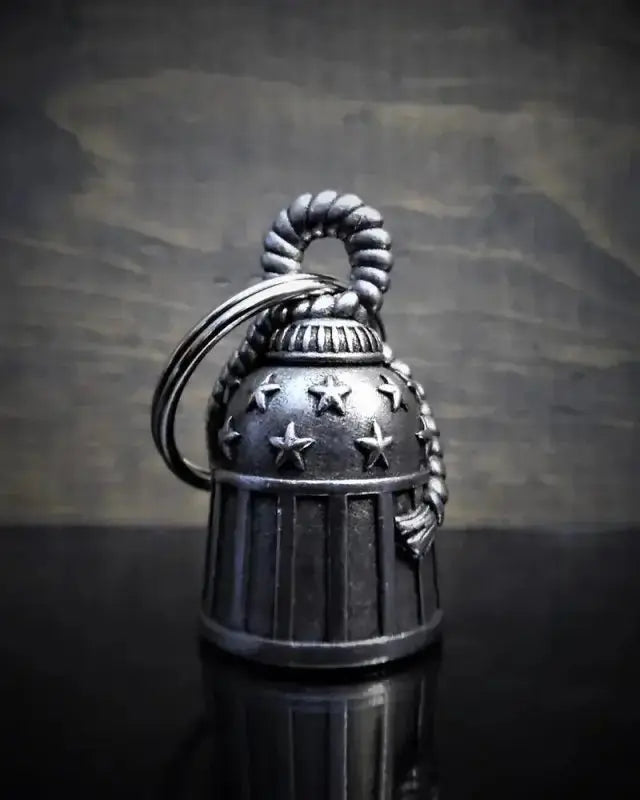 Cloche de moto unique "Des étoiles et des rayures" - Le Pratique du Motard