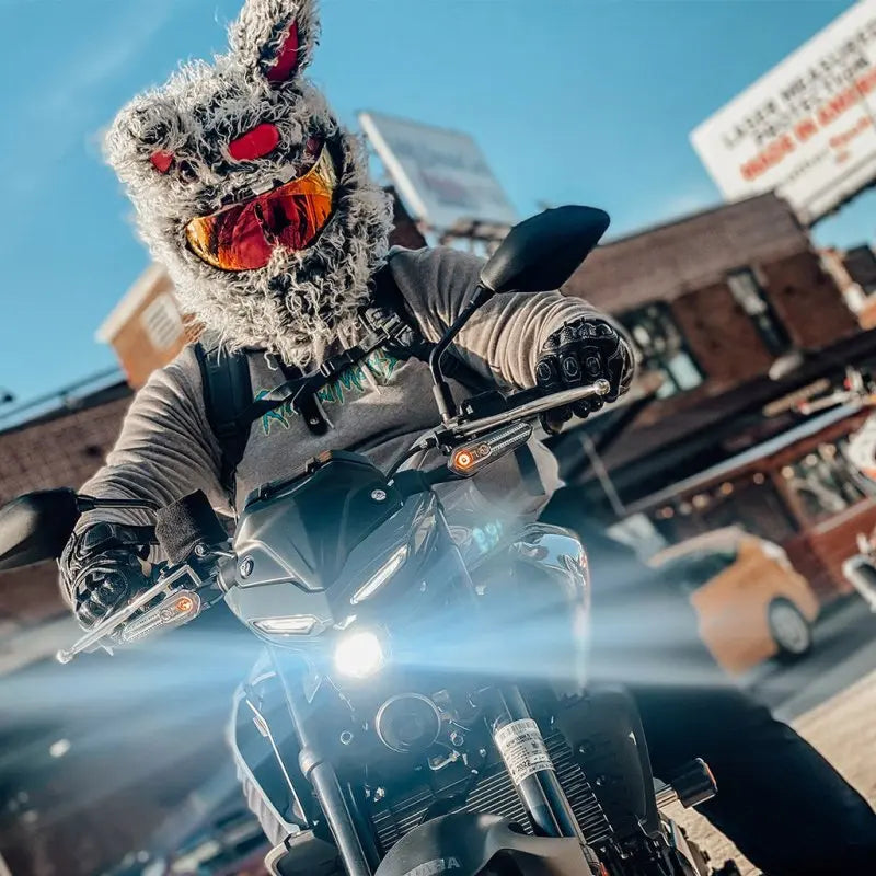 Couvre Casque Moto - Lapin maléfique Le Pratique du Motard