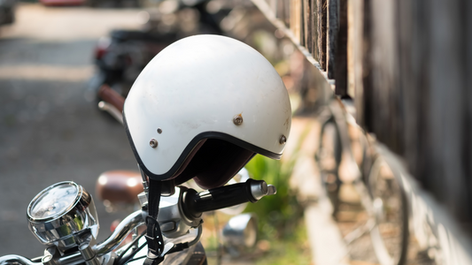 Comment mettre un casque moto avec des lunettes de vue