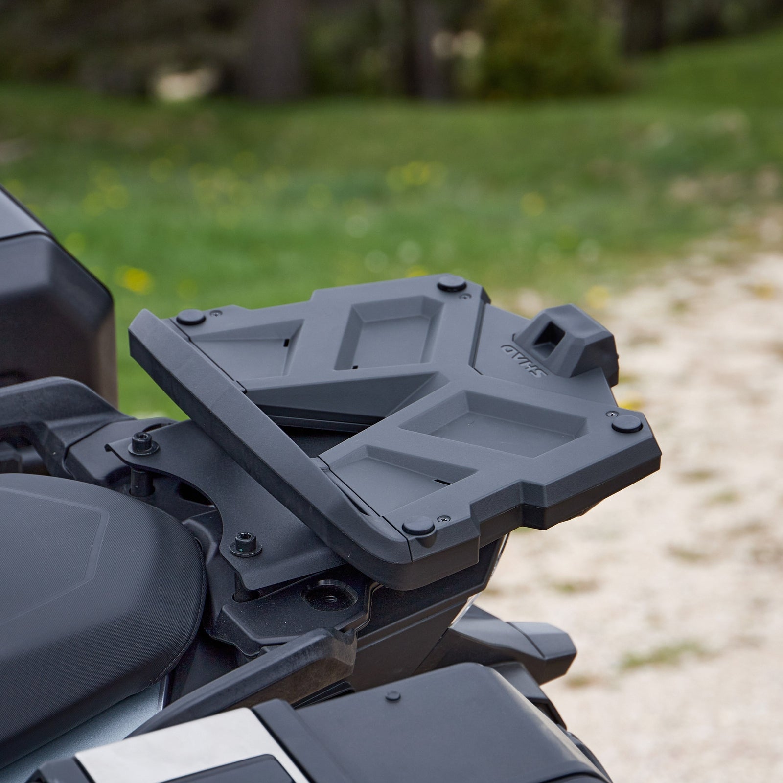 Platine Grande + Kit Visserie - LE PRATIQUE DU MOTARD