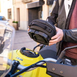 Sacoche de Réservoir SHAD E02C — Sacoche Moto Click System 2L - LE PRATIQUE DU MOTARD