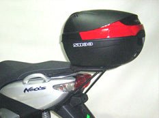 Fixation pour Top Case Yamaha Ne'os 50 - LE PRATIQUE DU MOTARD