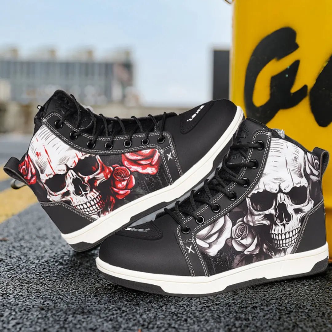 Basket Moto Skull & Roses Montante | URBANDARK™ - LE PRATIQUE DU MOTARD