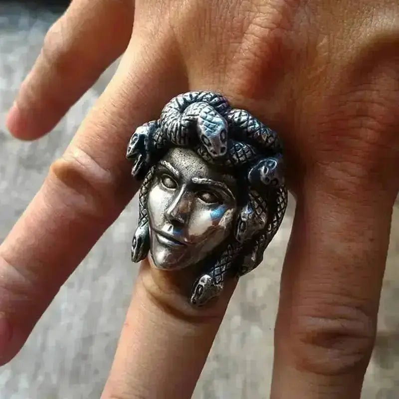 Bague motard - Femme serpent - LE PRATIQUE DU MOTARD